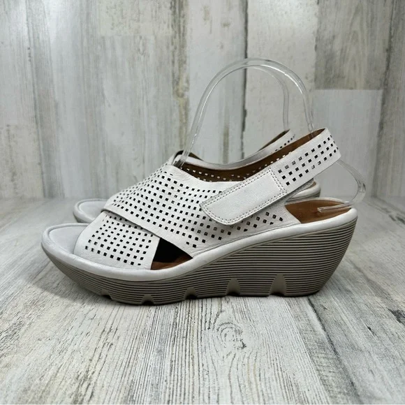 Clarks Shoes Clarks Collection Womens Reedly Variel White